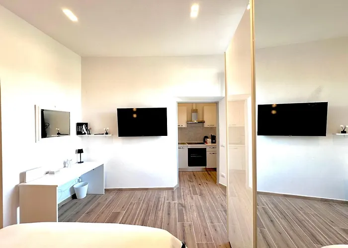 Rosselli-centro Storico 公寓